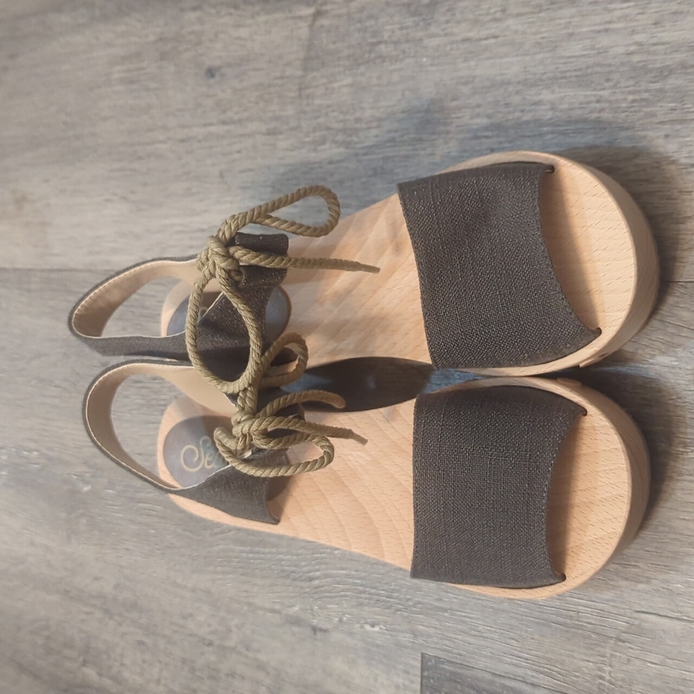 Sadette Sandal Co Linen Wooden Heel Clogs Tie Up Sandals NWOT